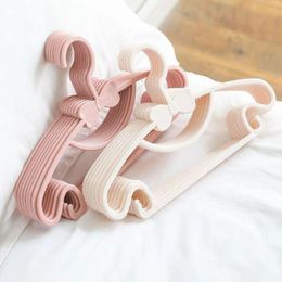 Hangers 5Pcs Children Coats Storage Hanger Closet Organiser Baby Plastic Towel Display Windproof Kids Clothes Racks