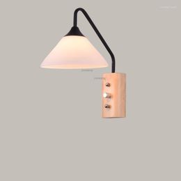 Wall Lamps Nordic LED Solid Wood Lamp Bedroom Bedside Indoor Lighting Creative Living Room Decoration Sconces Light Fixtures
