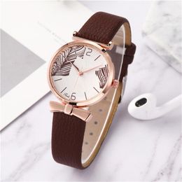 Wristwatches Ladies Belt Quartz Watch Digital Leaf Pattern Fashion Casual Women's Alloy Milan Clock