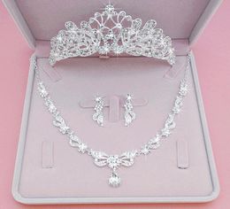 3pcs Set Bride Crown Helmeces Princess Hair Ornment European and American Flowers Circle Super Marriage Jewelry Hair Hoo7882487