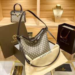 New Designer Shoulder Large Capacity Handbag Famous Brand Fashion Shopping Lady Bag Soft Pu Leather Hand 52