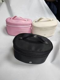 Designers Luxurys Bag Lu Makeup Travel Cosmetic Portable Storage higiene pessoal
