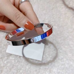 Designer bracelet Carti love bangle Closed Fashion Silver Bracelet Simple Press Deduction Couple Colourless Gift