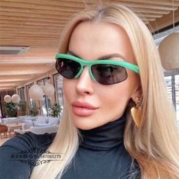 Top Luxury Designer Sunglasses 20% Off ins Net Red Same Half Frame Cat Eye Female Personality Fashion Green bv1114