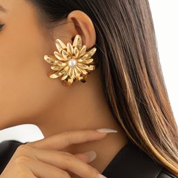 Dangle & Chandelier Steampunk Gold Color Big Flower Charm Drop Earrings for Women Jewelry Imiation Pearl Dangle Earring Party Female Wedding
