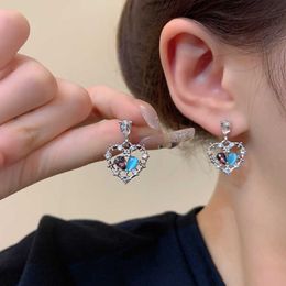 Charm 2023 New Exquisite Heart-shaped Stud Earrings For Women Colourful Zircon Shiny Crystal Retro Jewellery Party Club Girl Gifts AA230327