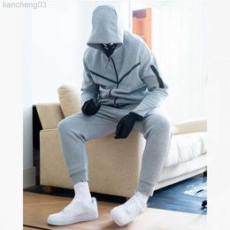 Men's Tracksuits 2022 Men Tracksuits 2 Piece Set Black Sports Suit Jogging Men New Brand Designer Style Tech Sweatpants Black Techwear Polyester W0328