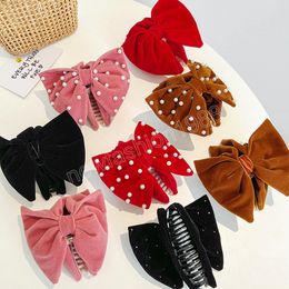 Fashion Velvet Bowknot Hair Claw For Women Girls Imitation Pearl Hair Clip Girls Vintage Hairpins Headwear Hair Accessories