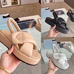 Designer Monolith Sandals Soft Leather Mules Women Ankle Strap Sandals Rubber Platform Sandal Classic Wide Solid Pattern Flats Flip Flops