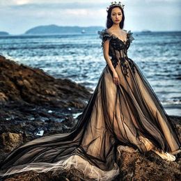 Party Dresses Gothic Black and Champagne Beach Wedding Off Shoulder Chapel Train Fairy Princess Outdoor Bride Gowns 230328