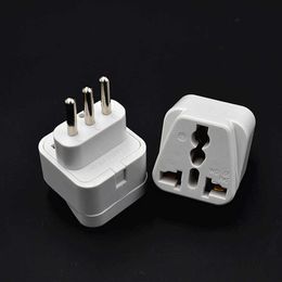 Sockets Adaptador de corriente de viaje de 3 pines para el hogar dispositivos esenciales de viaje Universal para Reino Unido EE UU UE AU ITALIA Italia Z0327