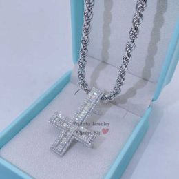 Pendant Necklaces Whiote Gold Sier Vvs Moissanite Diamond Iced Out Hip Hop Pass Tester Upside Down Cross