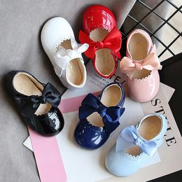 Sneakers Baby Girls Shoes Patent Leather Princes Big Bow Mary Janes Party For Kids Dress Shoe Autumn Spring Child 230328