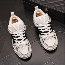 Men Shoes 2023 Spring Autumn Style Korean Version Of The Trend Casual Shoes Patchwork Colour Fashion Sports Breathable Board Shoes D2H2