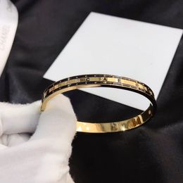 18k Gold CCity Bangle Bracelets Womens Love Single Bracelet Designer Jewelry Monogram Bracelet Retro Designer Party Stainless Steel Accessories Gift Bangle