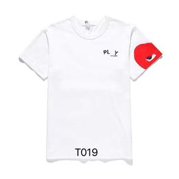 24 Newfashion Mens Play t Shirt Designer Red Heart Commes Casual Women Shirts Des Badge Garcons High Quanlity Tshirts Cotton Embroidery Top E7