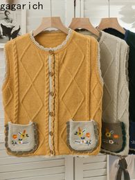 Women's Vests Gagarich Korean Style Vintage Color Matching Plain Loose Fit Thin Tank Top Women's Autumn Embroidery O-Neck Cardigan Tank Top 230329
