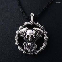 Pendant Necklaces Creative Design Bicycle Chain Skull Engine Men And Women Hip-Hop Domineering Stainless Steel NecklacePendant