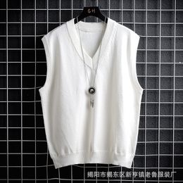 Men's Vests Autumn and Winter Sweater Vest White Loose Solid Colour Thin Waistcoat Casual Waistcoat 230329