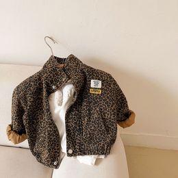 Jackets AYNIGIELL Spring Autumn Children s Casual Long sleeved Boys Korean Leopard Print Girls Short Denim 230329