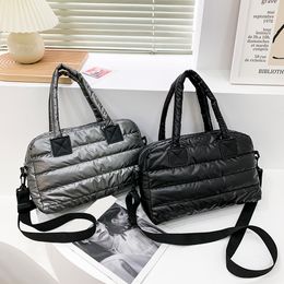 Evening Bags Fashion Quilted Cotton Padded Nylon Messenger Women Large Capacity Shoulder Solid Colour Zipper Designer Tophandle 230329