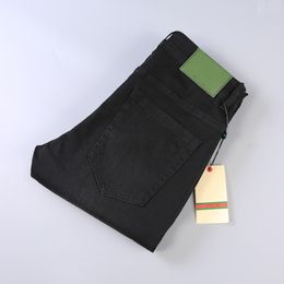 2023 neueste Auflistung Skinny Jeans Herren Brief rot Grünes Muster Label Blumendruck Jeanshose Herrenmode Designer Größe 29-40