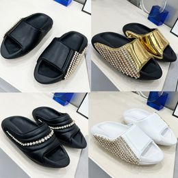 space slippers The unique futuristic shape of the new highlights sense fashion high end feeling Famous designer couples are same as beach and pool slipper