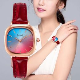 Wristwatches Watch For Women 2023 Est Design Fashion Casual Leather Belt Watches Simple Small Dial Quartz Clock Dress Gifts
