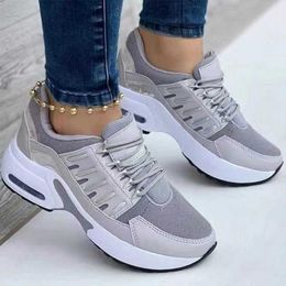 Dress Shoes 2023 Women Platform Sneakers Casual Sport Shoes Lace-Up Mesh Breathable Vulcanised Shoes for Women Designer Shoes Tenis Feminino AA230328