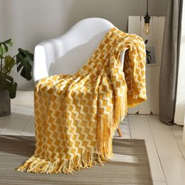 Blankets Nordic Knitted Tassel Blanket Cover Sofa Bed Decorative Solid Soft Plaid Bed Thread Blankets Travel Office Nap Throw Blankets 230329