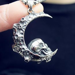 Pendant Necklaces Fine Hand-made Retro Domineering Big Moon Looking Up Skull Men's And Women's Jewellery NecklacePendant