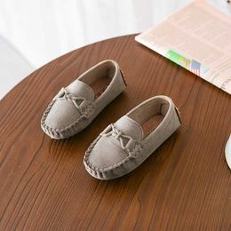 Athletic Outdoor Children Shoes For Boys Loafers Sneakers Baby Soft Kids Shoes Pu Leather Casual Toddler Girls Flats Slip-on Moccasin White Shoes W0329