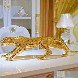 Decorative Objects Figurines New Modern Abstract Gold Panther Scpture Geometric Leopard Statue Wildlife Decor Gift Craft Ornament Dhrnl