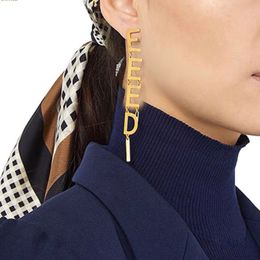 D4qb Hoop Huggie Womens Luxury Jewelry Pendant Earring Mens Brand Gold Silver Letter f Stud Earrings Ladies Fashion Dangle Hoops Designer Earing 2303291bf