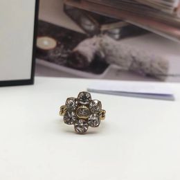 Woman With Side Stones Band Rings Designer Fashion Double G Wedding Ring Luxury Jewelry Men Gift GGity Metal Style Open Ring Crystal Pearl