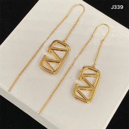 Womens Brand Designer Gold Silver Diamond Earring Luxurys Chain Pendant Stud Earrings Jewellery Womans Fashion Letter V Hoops Earing 2303293BF