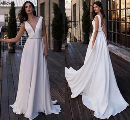 V Neck Plus Size A Line Wedding Dresses Simple White Satin Boho Garden Beach Bridal Gowns With Crystals Belt Sweep Train Sexy Backless Maternity Robes de Mariee CL2102