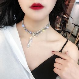 Pendant Necklaces KLG Sexy With Her Red Short Drill Collar Bone Chain Accessories Choker Necklace Neck And