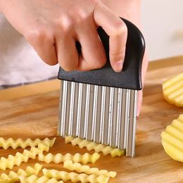 Vegetable Tools Stainless Steel Potato Chip Wavy Cutter Vegetable Slicer Fruit Chopping Knife Cooking Tool Kitchen Gadget Fancy Strip Cutter