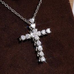 Pendant Necklaces Delicate Crystal Heart Cross For Women Shiny CZ Fine Anniversary Gift Fashion Versatile Female Necklace