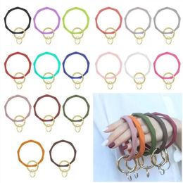 UPS 18 Colours Favour Silicone Keychain Bangle Keychain Bracelets Keyring Shaped Wristlet Bracelet Circle Charm Key Ring Holder Wristbands