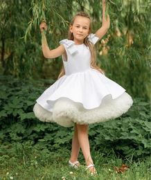 Girl Dresses Short White Tutu Dress O Neck Bow Shoulder Princess Flower Knee Length Girls Birthday Gown First Communion