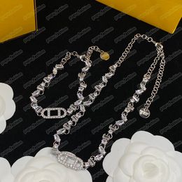 Designer Ohrringe Armband Halskette Set für Frauen Luxus Buchstabe F Splitter Diamant Anhänger Ketten Herren Armbänder Ohrstecker Halsketten 2303301BF