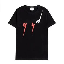 Camisetas para hombres Diseñador de moda Camisetas para hombres Polos Camiseta de verano Sudadera con cuello redondo Camisas de manga corta Abrigos impresos transpirables al aire libre Ropa Tamaño asiático S-5XL