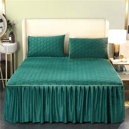 Bed Skirt 1/2PC Dark Green Bedding Leather Winter Crystal Velvet Thick Mattress Cover Full Size Double Solid Bedding Home Textiles 230330