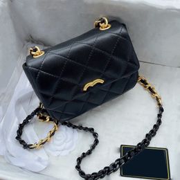 Womens Vintage Crossbody Vanity Bags With Two-tone Chain Classic Mini Flap Quilted Gold Matelasse Chain Crossbody Shoulder Designer Clutch Turn Lock Handbags 18CM