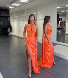 Abiti da ballo a sirena arancione arabo di Dubai per donne nere Ragazze taglie forti Collo alto gioiello Abiti da cerimonia con spacco laterale alto Abiti da sera per occasioni speciali di compleanno