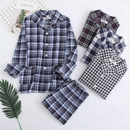 Men's Sleepwear Men's Autumn and Winter Pajamas Men's Ground Plush Fabric Flannel Thermal Long Sleeve Pants Men's Pajamas Set 230330