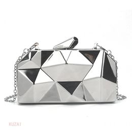 Waist Bags 2023 fashion metal texture chain messenger bags trendy clutch evening bag Premium Small Shoulder Bag main 230331