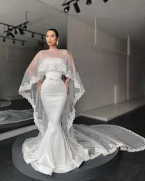 Trägerlose Meerjungfrau-Hochzeitskleider für die Braut Applikationen Satin Brautkleid Robe de Mariee Brautkleider mit Schleier